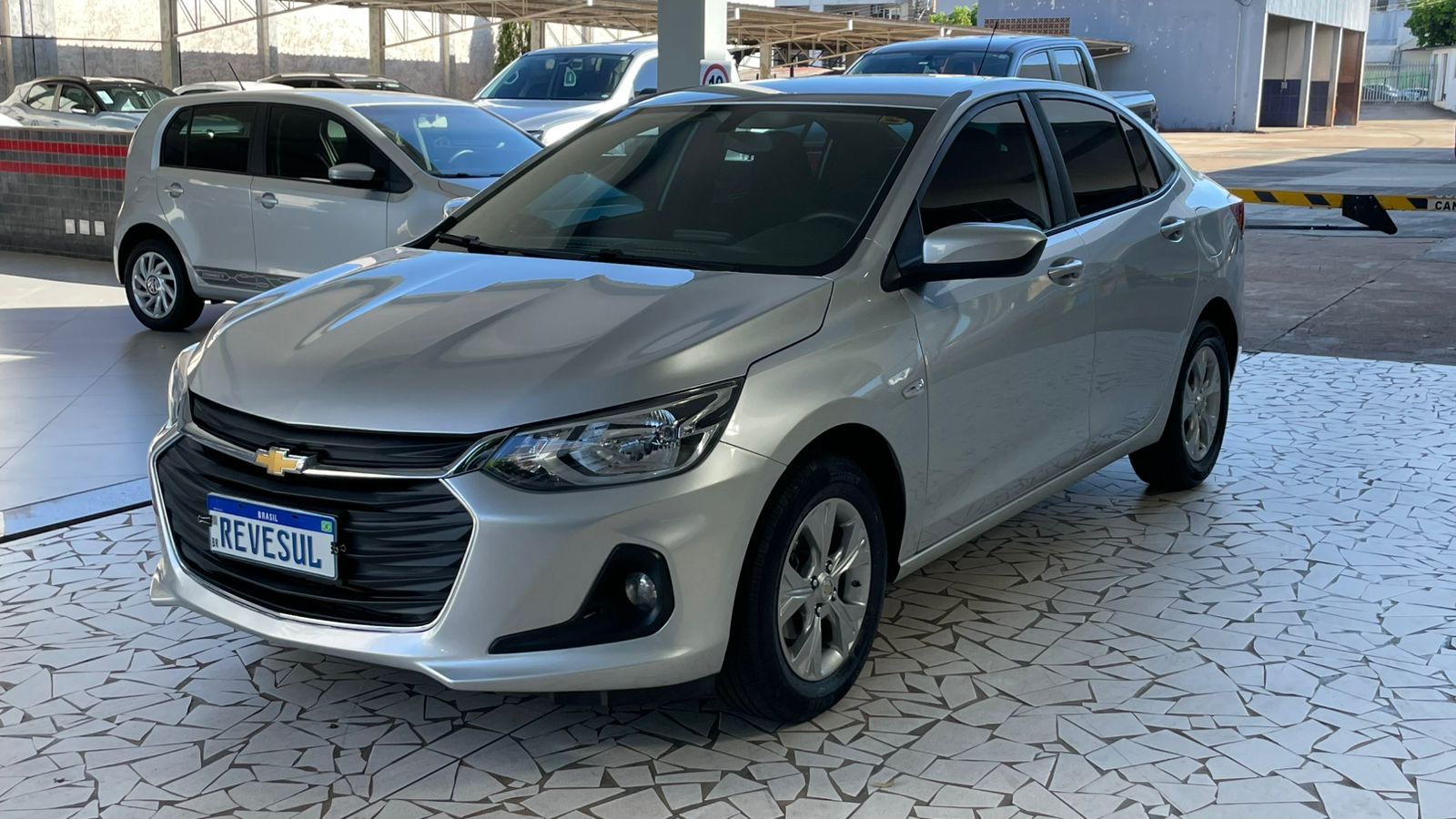 ONIX SEDAN Plus LTZ 1.0 12V TB Flex Aut.