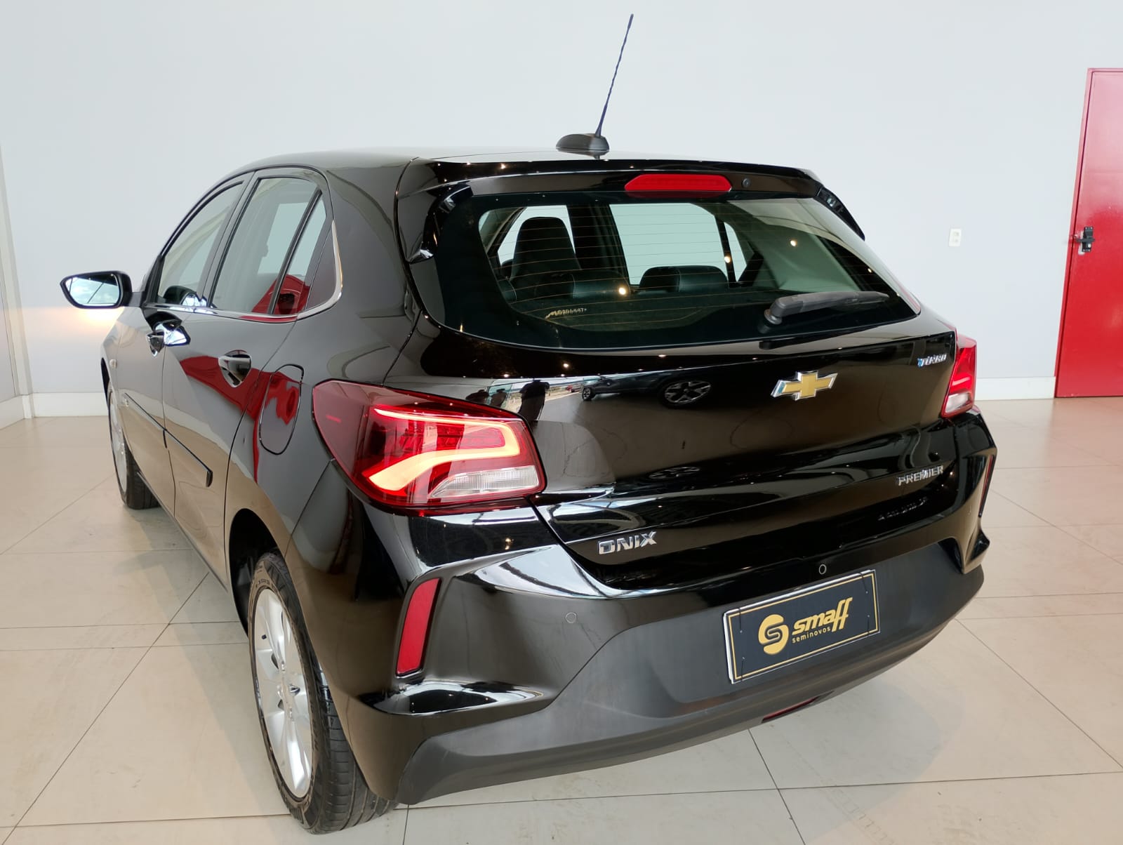 GM - Chevrolet-ONIX-ONIX HATCH PREM. 1.0 12V TB Flex 5p Aut.