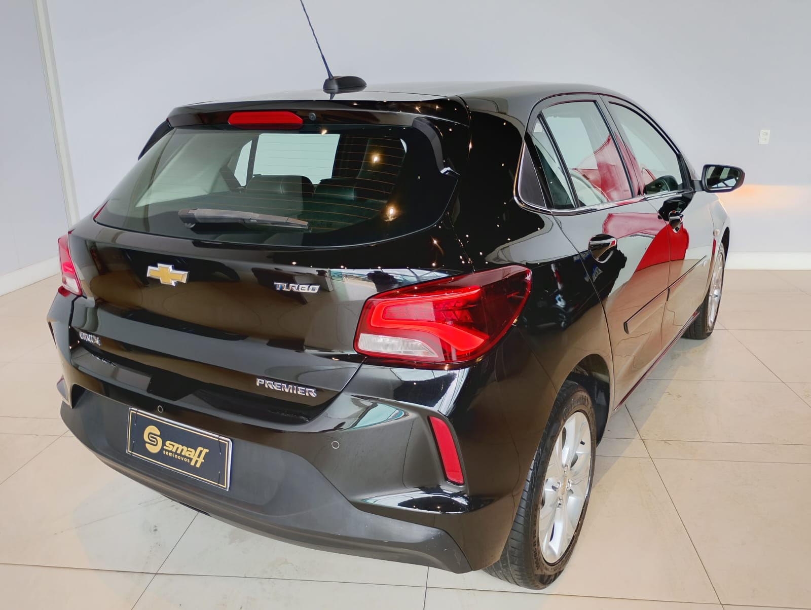 GM - Chevrolet-ONIX-ONIX HATCH PREM. 1.0 12V TB Flex 5p Aut.