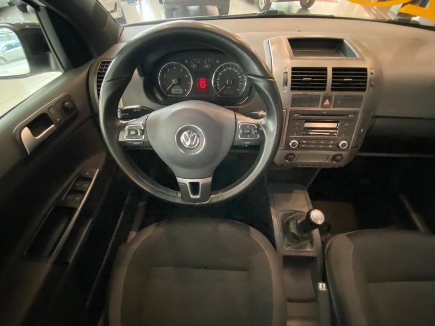 VW - Volkswagen-POLO-2.0 MI SPORTLINE 8V FLEX 4P MANUAL