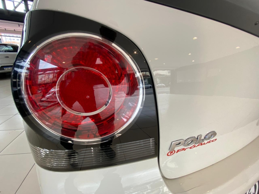 VW - Volkswagen-POLO-2.0 MI SPORTLINE 8V FLEX 4P MANUAL