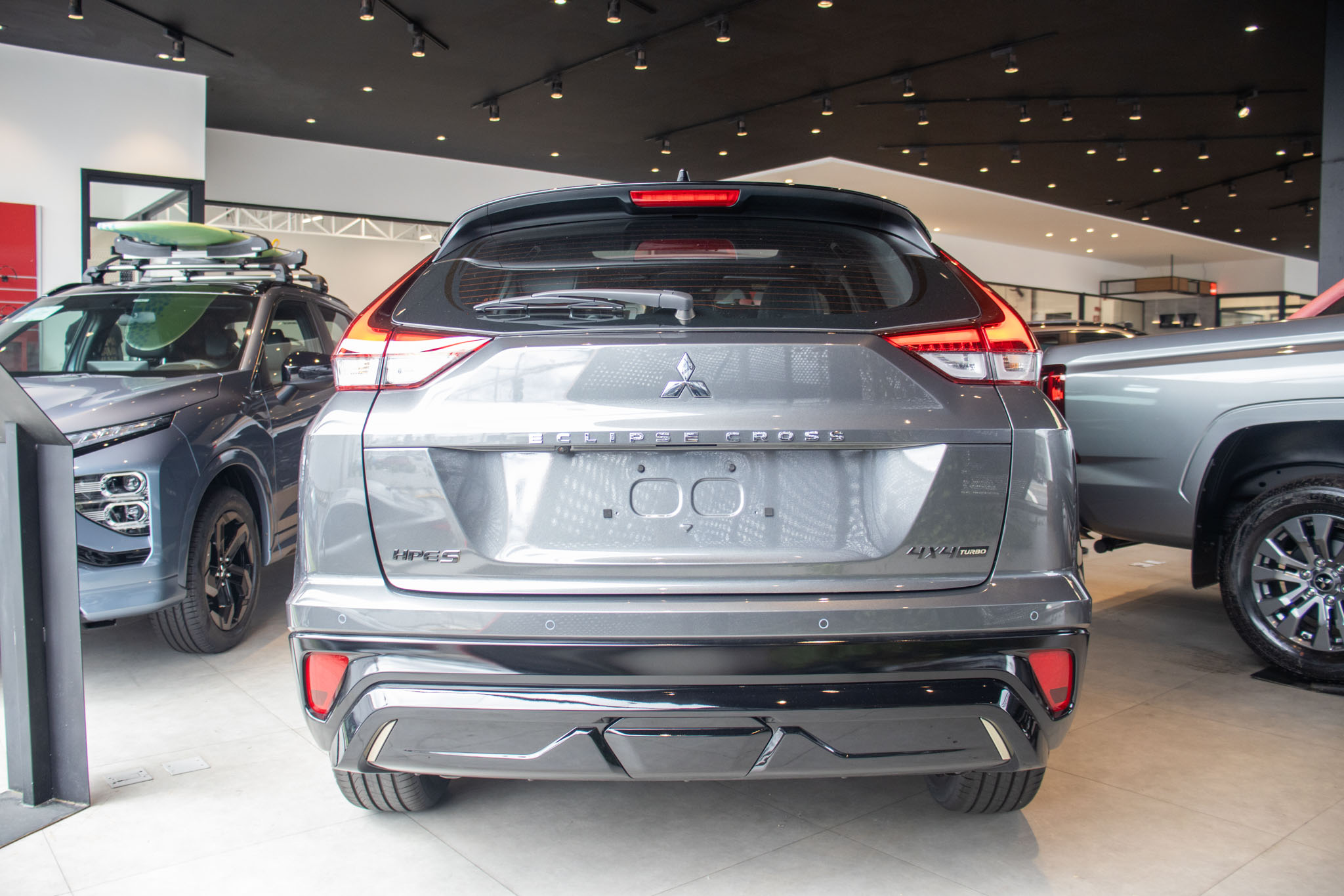 Mitsubishi-ECLIPSE CROSS-Eclipse Cross HPE-S Black 1.5 16V AWC TB 165cv Aut