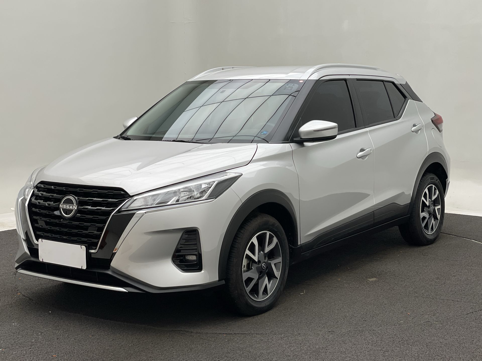 KICKS Sense 1.6 16V Flex Aut.