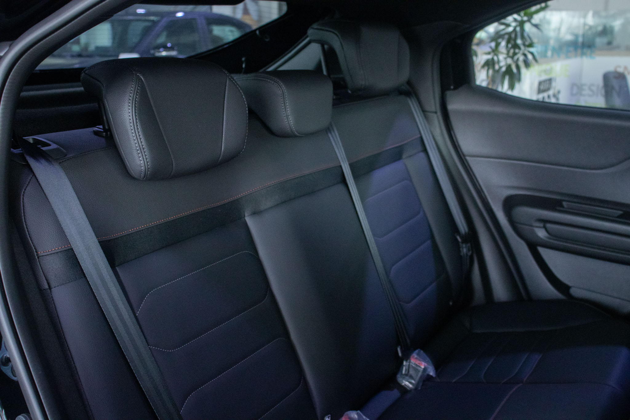 Citroën-BASALT-BASALT Dark Edition 1.0 TB 200 5p Aut.