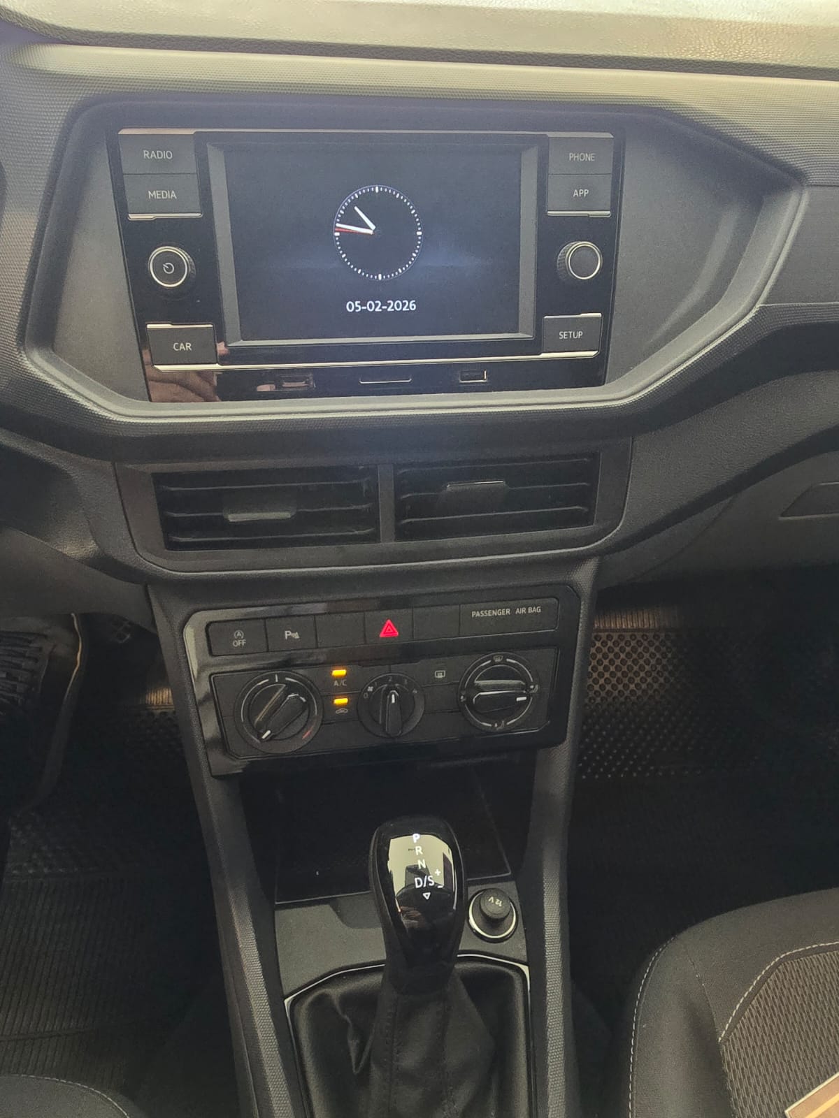 VW - Volkswagen-T-Cross-T-Cross Sense 200 TSI 1.0 Flex 5p Aut.