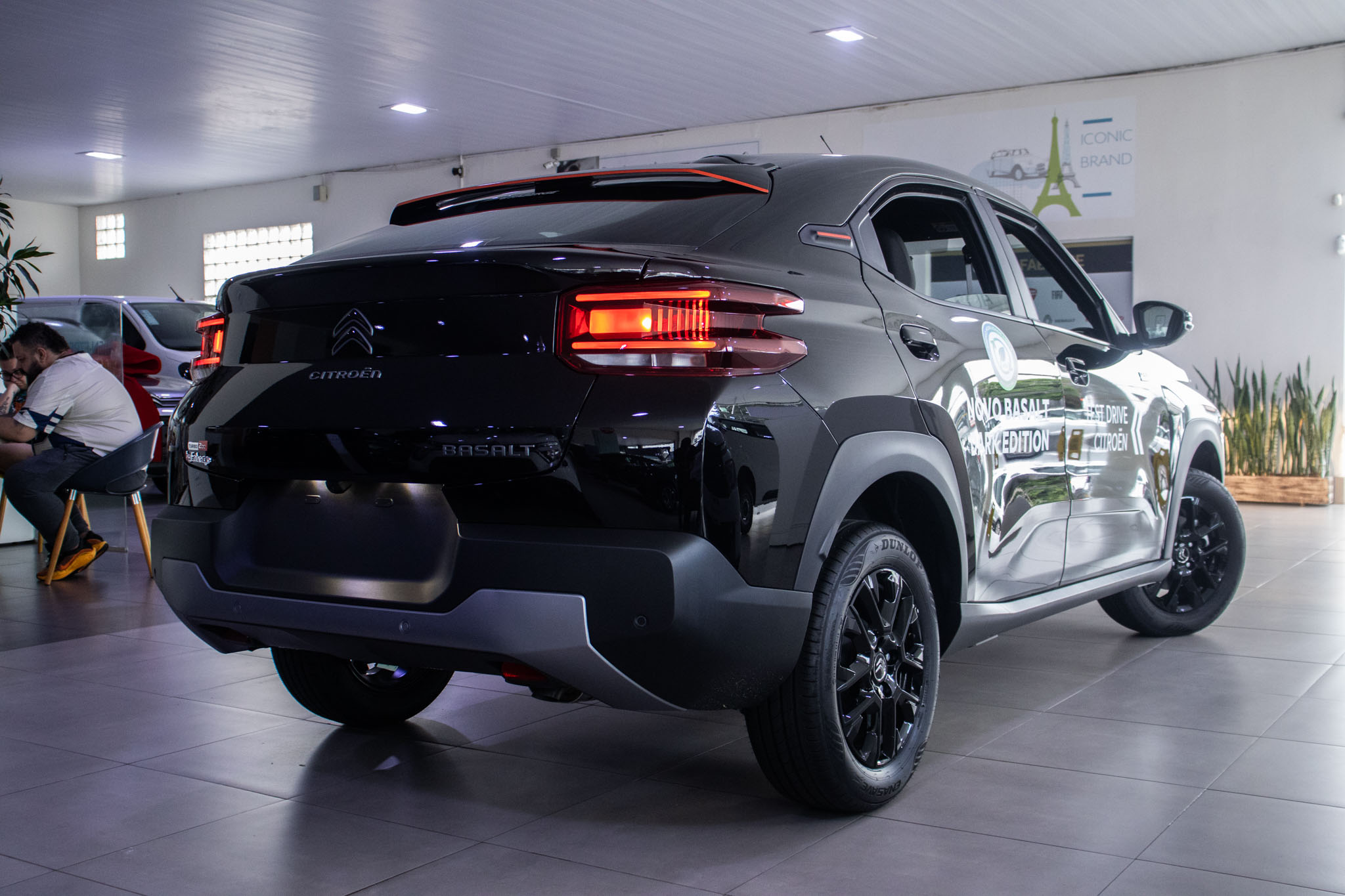 Citroën-BASALT-BASALT Dark Edition 1.0 TB 200 5p Aut.