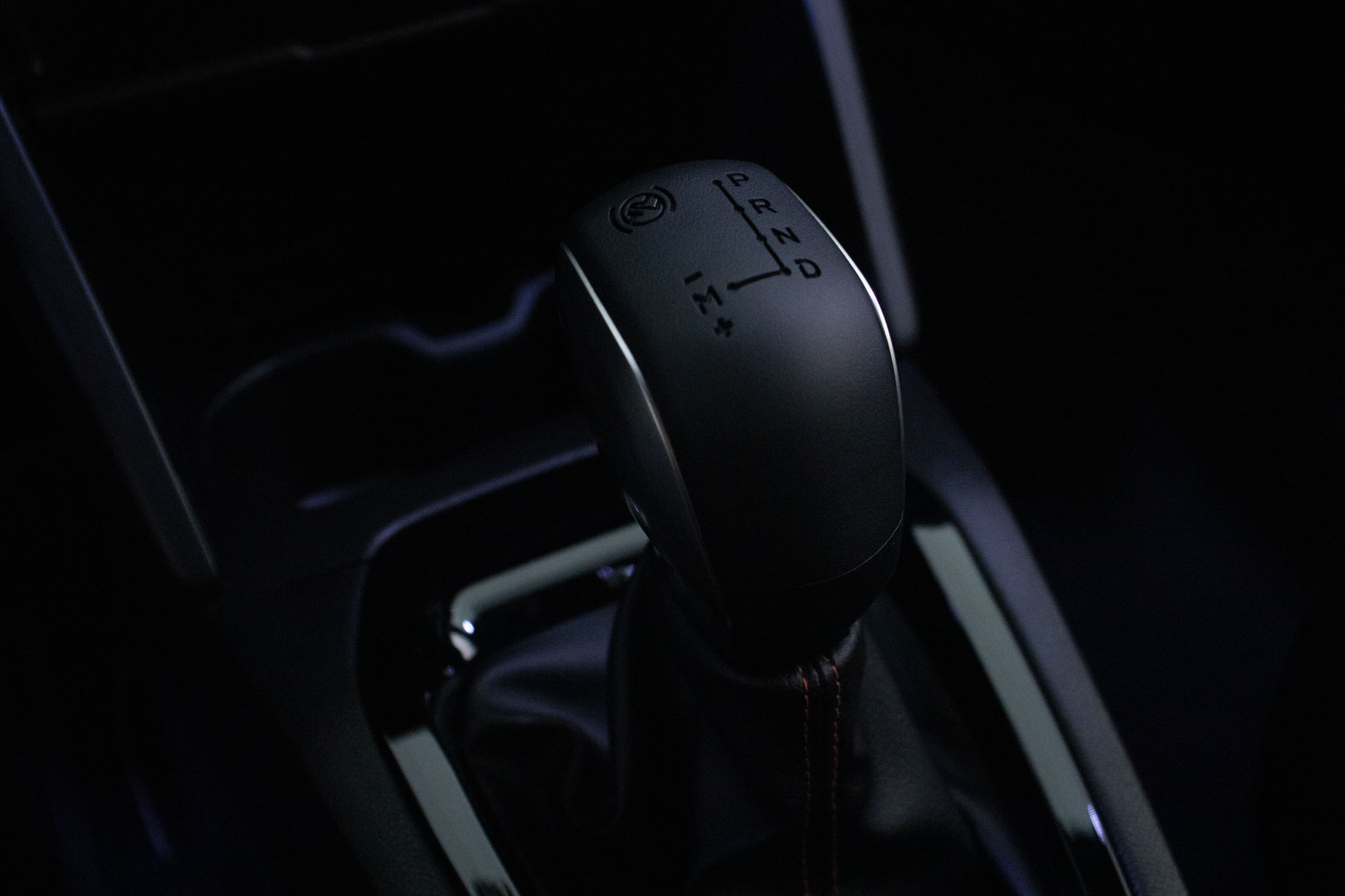 Citroën-BASALT-BASALT Dark Edition 1.0 TB 200 5p Aut.