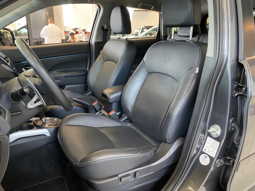Mitsubishi-OUTLANDER SPORT-2.0 MIVEC FLEX HPE AWD AUTOMÁTICO