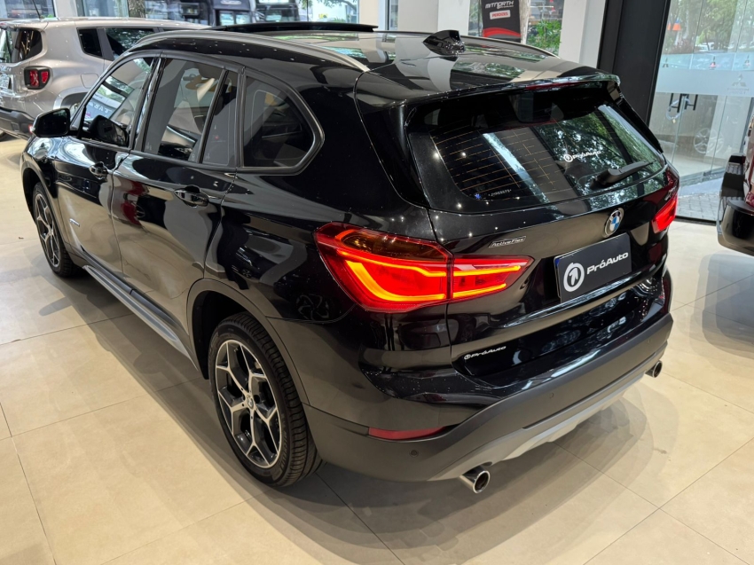 BMW-X1-2.0 16V TURBO ACTIVEFLEX SDRIVE20I X-LINE 4P AUTOMÁTICO