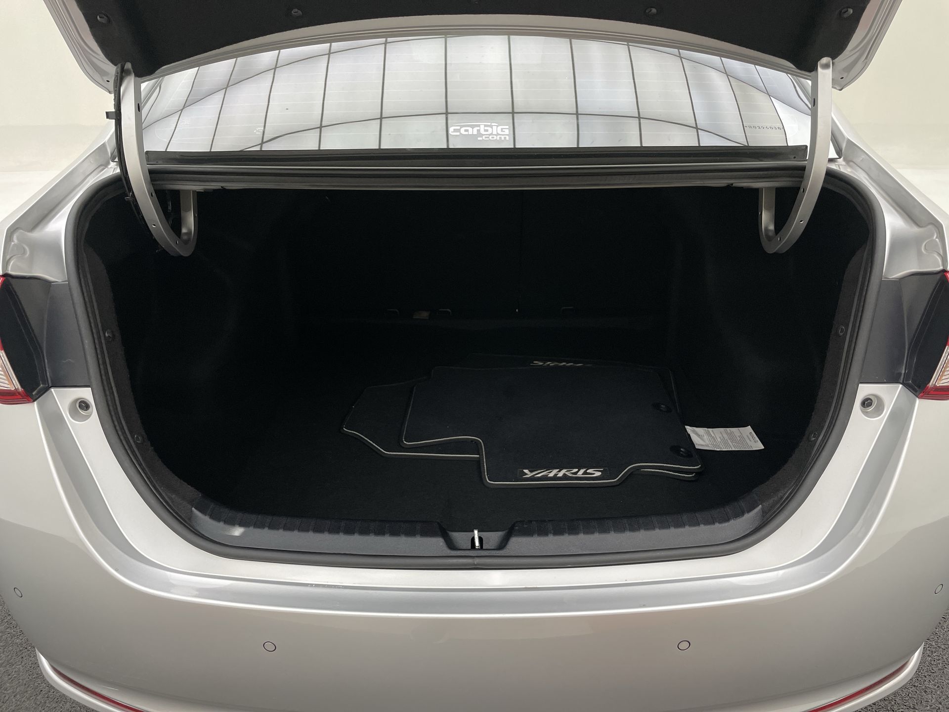 YARIS XLS Sedan 1.5 Flex 16V 4p Aut.