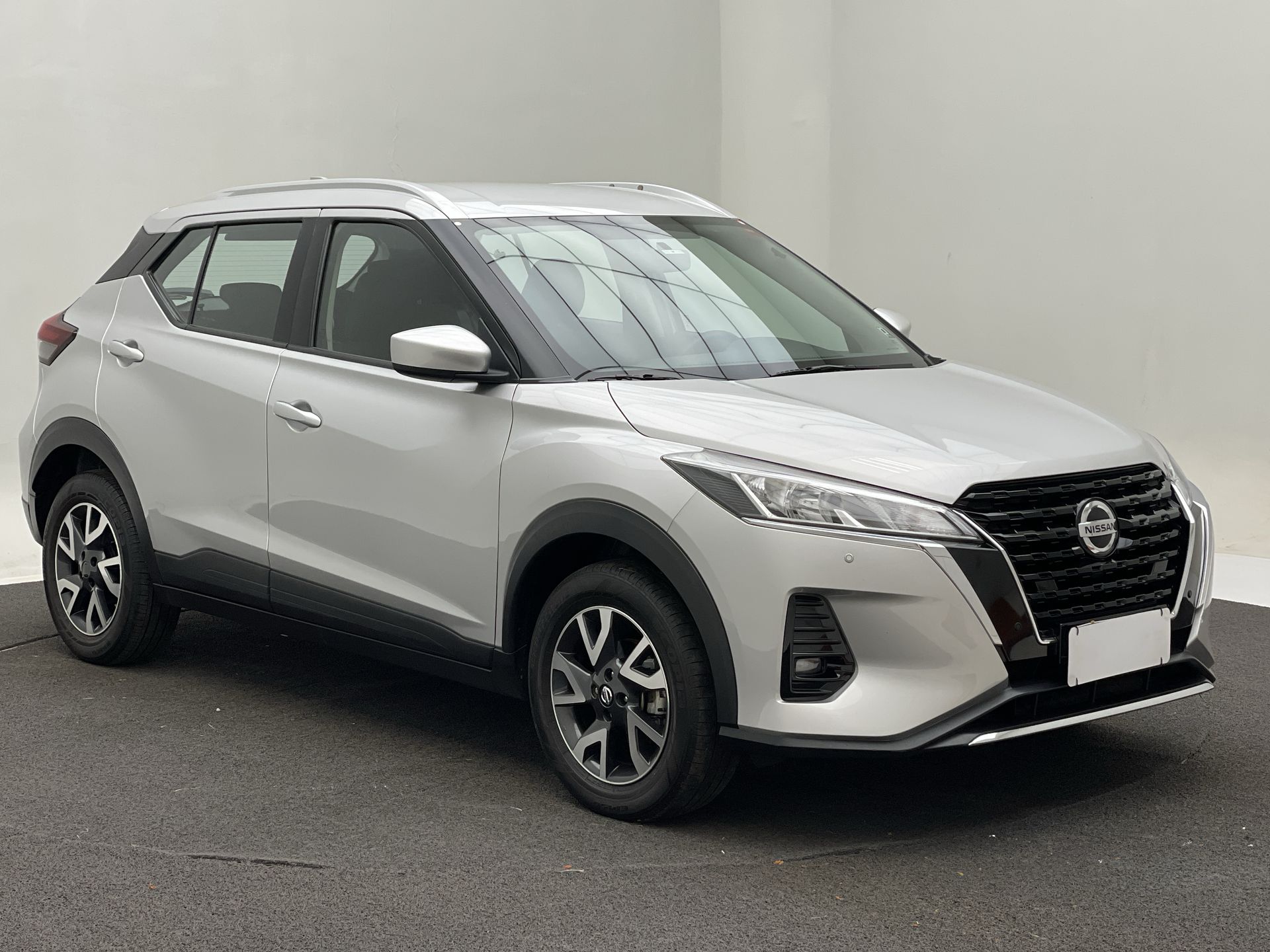 KICKS Sense 1.6 16V Flex Aut.