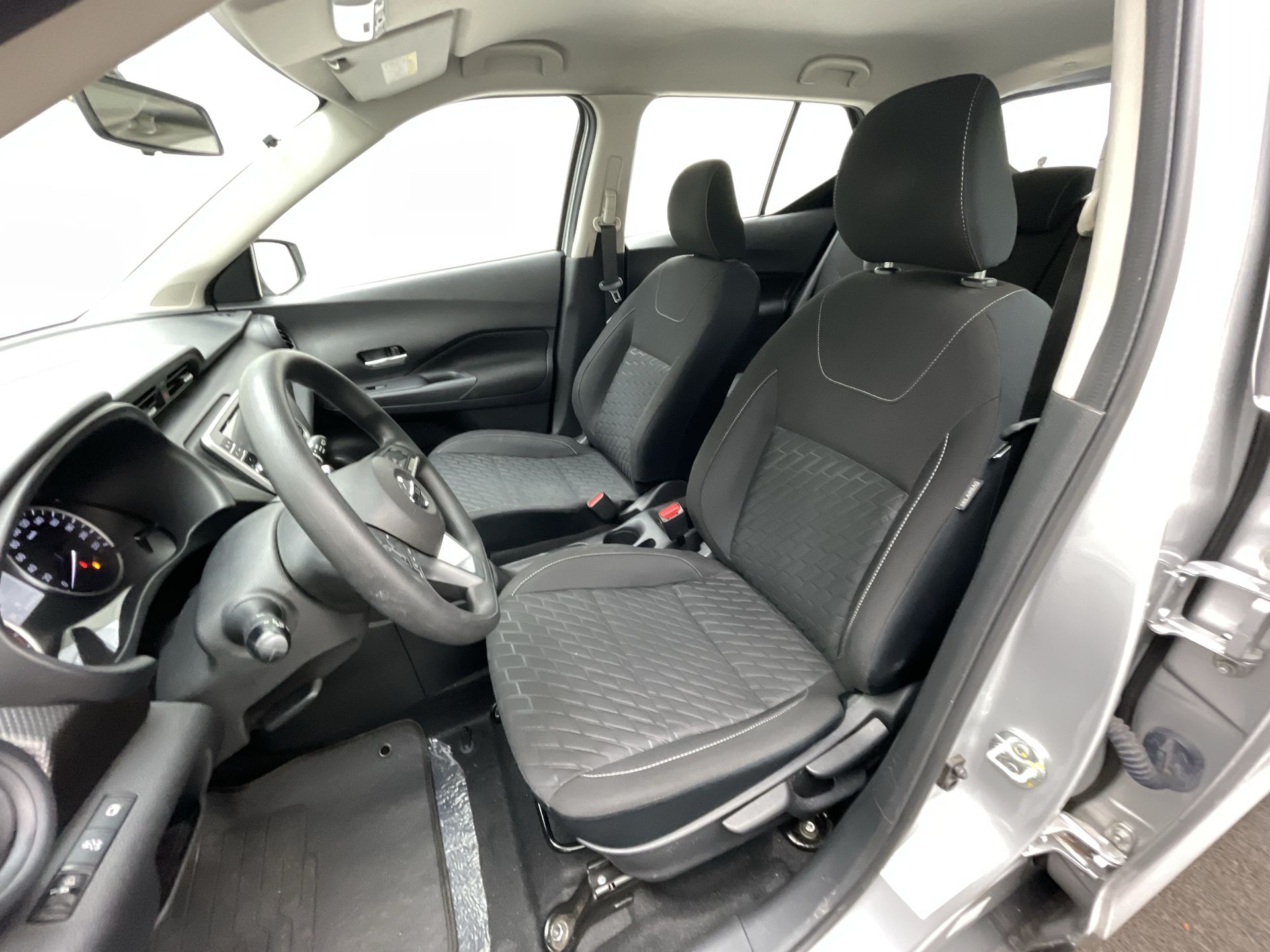 KICKS Sense 1.6 16V Flex Aut.