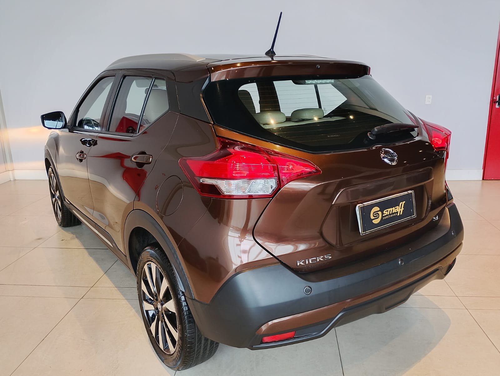 Nissan-KICKS-KICKS 1.6 16V FLEXSTART SL 4P XTRONIC