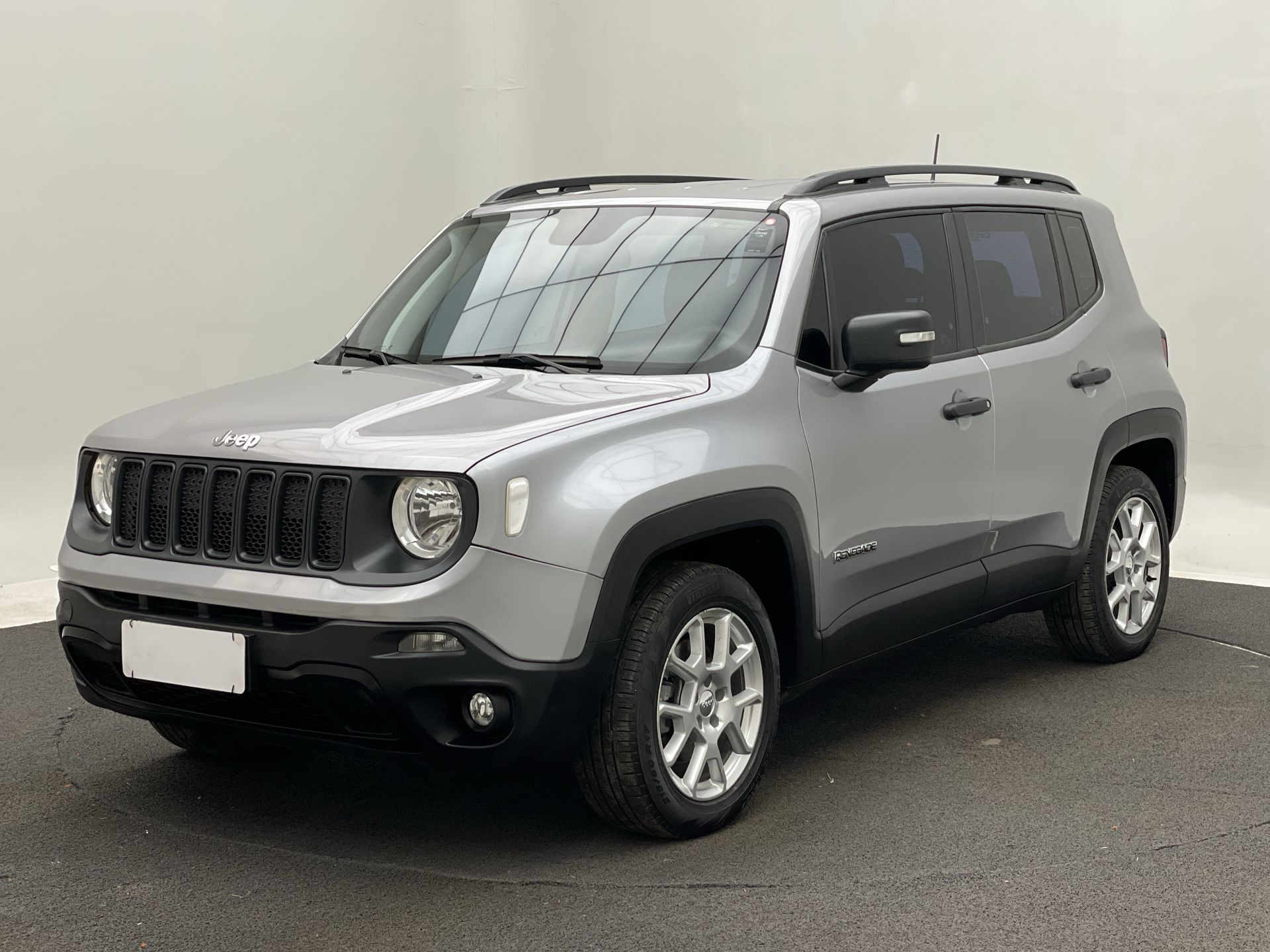 Renegade Sport 1.8 4x2 Flex 16V Aut.