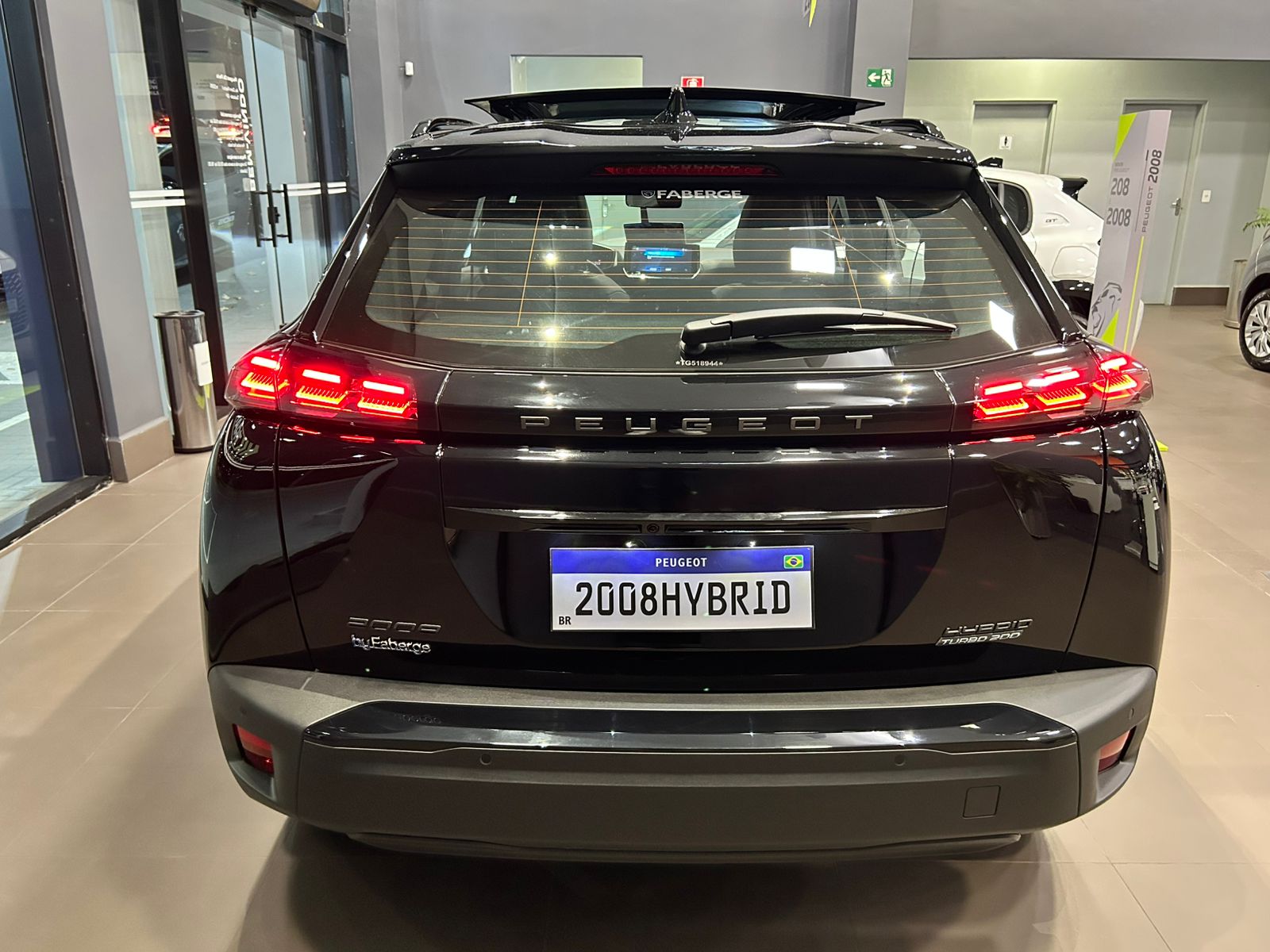 Peugeot-2008-2008 GT 1.0 Turbo Hibrido Aut.