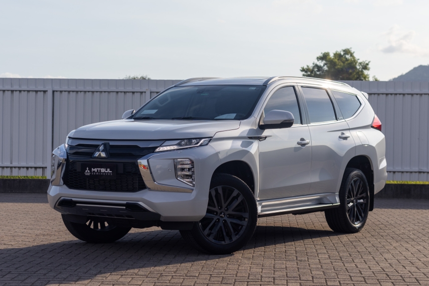 Mitsubishi-PAJERO SPORT-2.4 16V MIVEC TURBO DIESEL LEGEND AWD AUTOMÁTICO