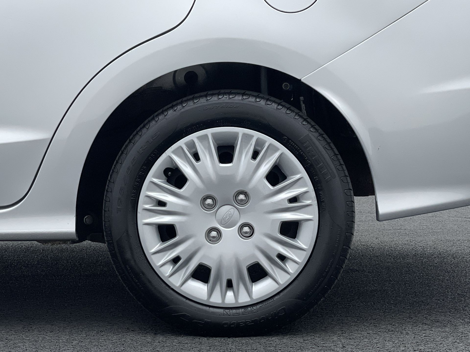 Ka 1.5 Sedan SE 12V Flex 4p Aut.