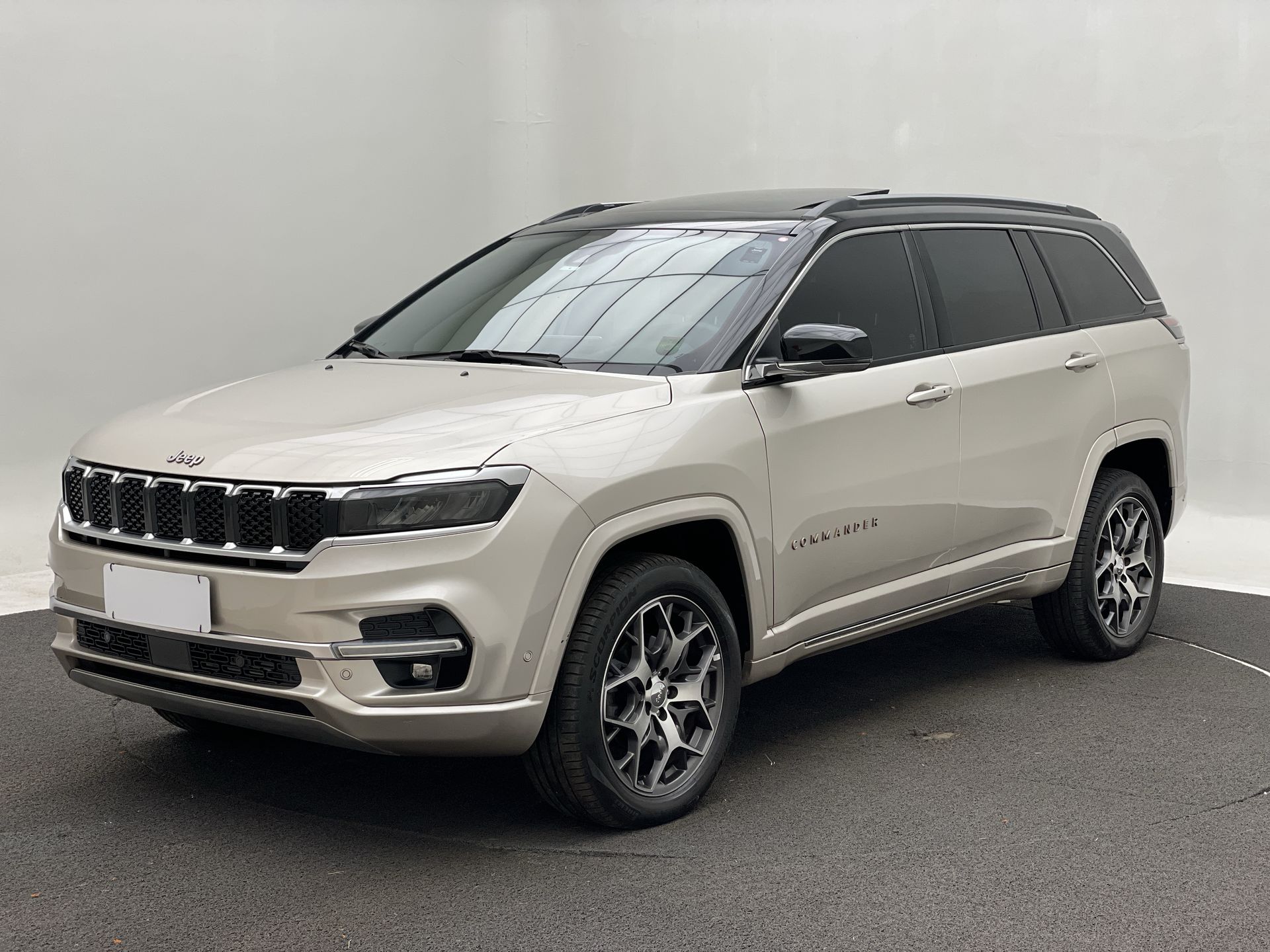 Commander Overl. TD380 2.0 4x4 Die. Aut.