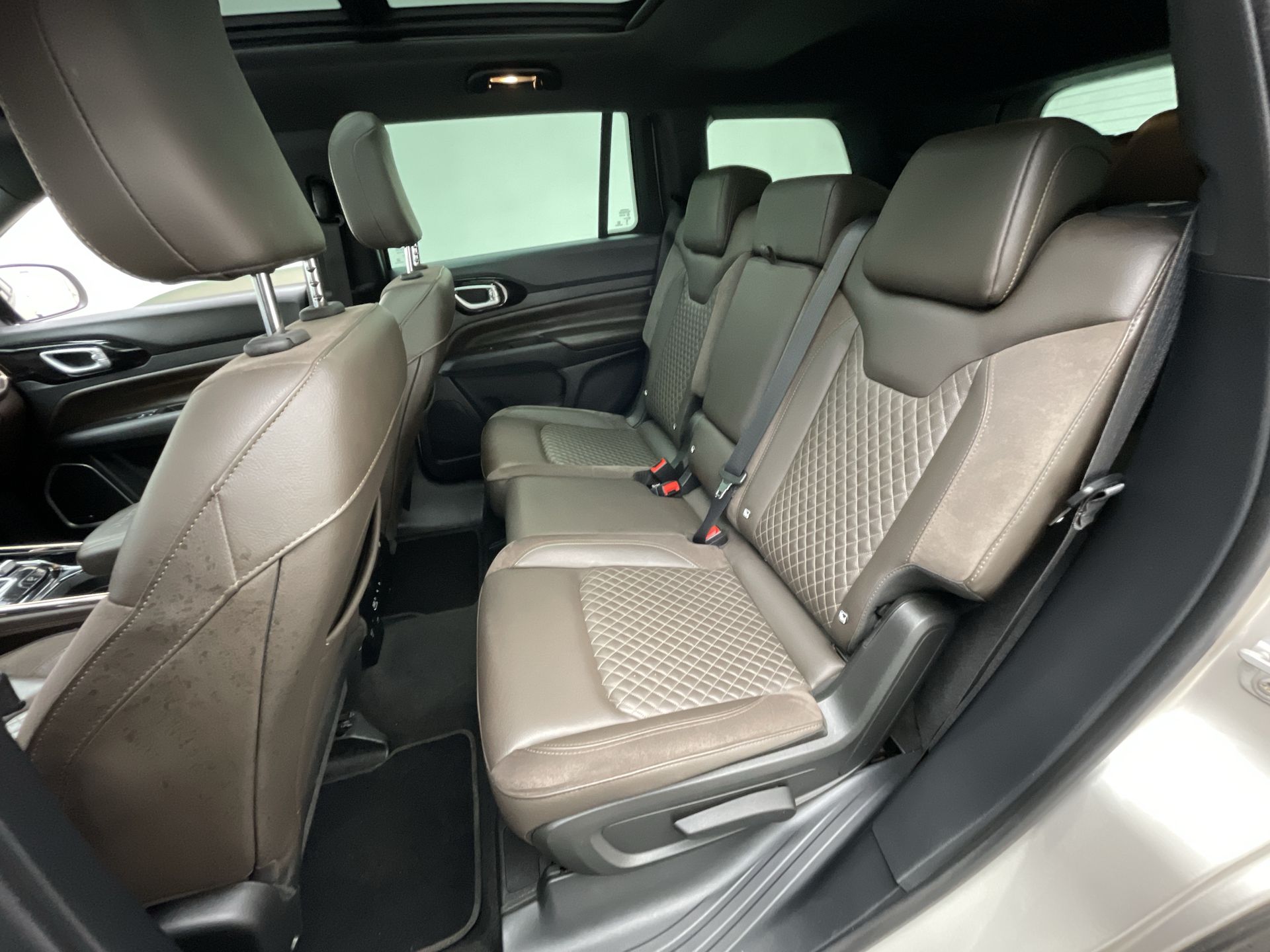 Commander Overl. TD380 2.0 4x4 Die. Aut.