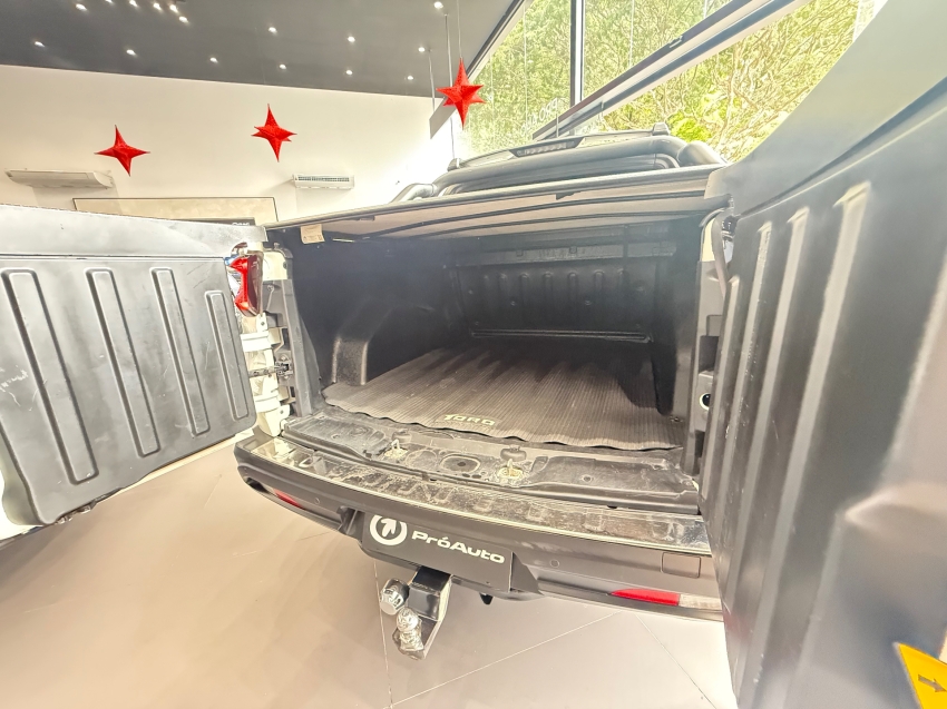 Fiat-TORO-1.3 TURBO 270 FLEX FREEDOM AT6