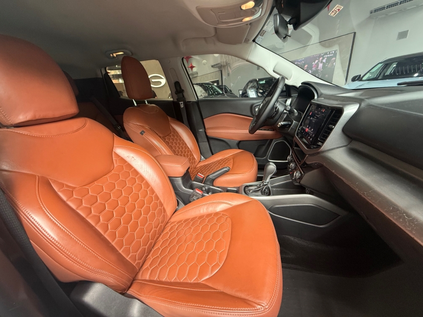 Fiat-TORO-1.3 TURBO 270 FLEX FREEDOM AT6