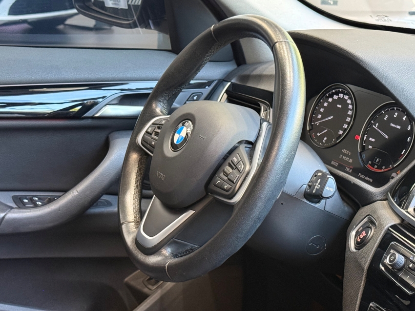 BMW-X1-2.0 16V TURBO ACTIVEFLEX SDRIVE20I 4P AUTOMÁTICO