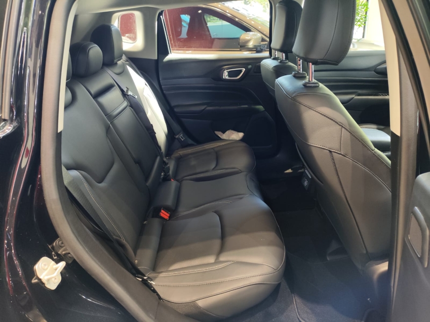 Jeep-COMPASS-1.3 T270 TURBO FLEX LONGITUDE AT6