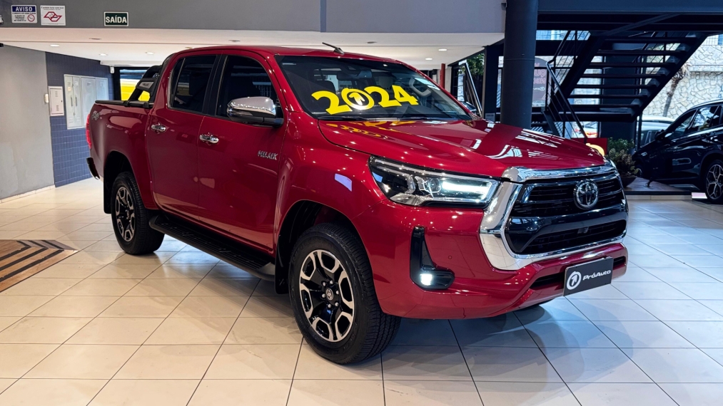 Toyota-HILUX-2.8 D-4D TURBO DIESEL CD SRX 4X4 AUTOMÁTICO