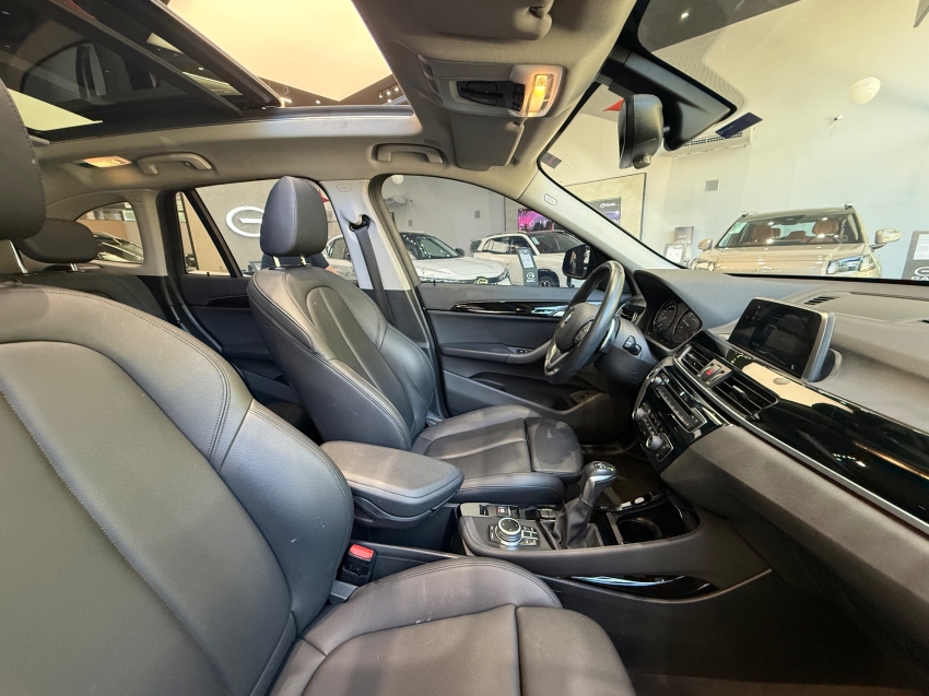 BMW-X1-2.0 16V TURBO ACTIVEFLEX SDRIVE20I 4P AUTOMÁTICO