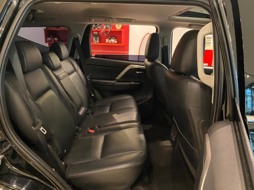 Mitsubishi-PAJERO SPORT-2.4 16V MIVEC TURBO DIESEL HPE-S AWD AUTOMÁTICO