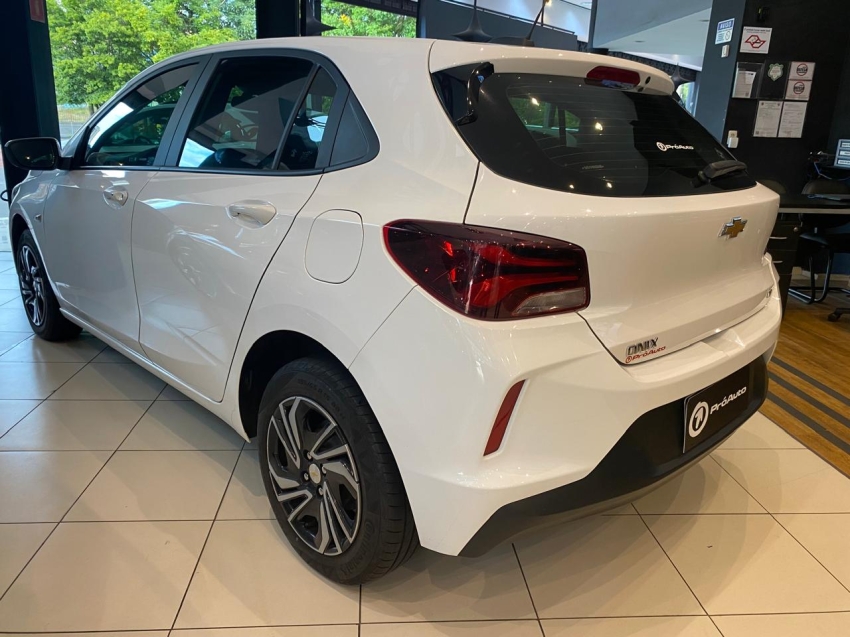 GM - Chevrolet-ONIX-1.0 FLEX LT MANUAL