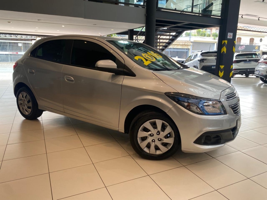 GM - Chevrolet-ONIX-1.4 MPFI LT 8V FLEX 4P MANUAL