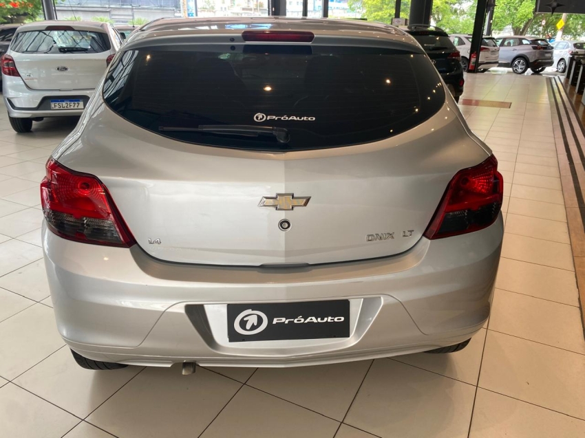 GM - Chevrolet-ONIX-1.4 MPFI LT 8V FLEX 4P MANUAL