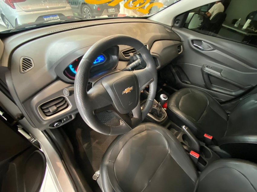 GM - Chevrolet-ONIX-1.4 MPFI LT 8V FLEX 4P MANUAL