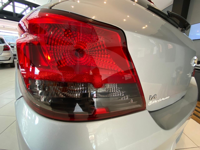 GM - Chevrolet-ONIX-1.4 MPFI LT 8V FLEX 4P MANUAL