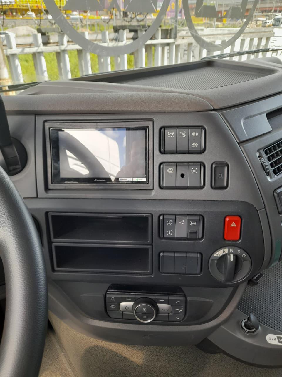 DAF-XF-XF FTS480 6x2 Super Space Cab (Die.)(E6)