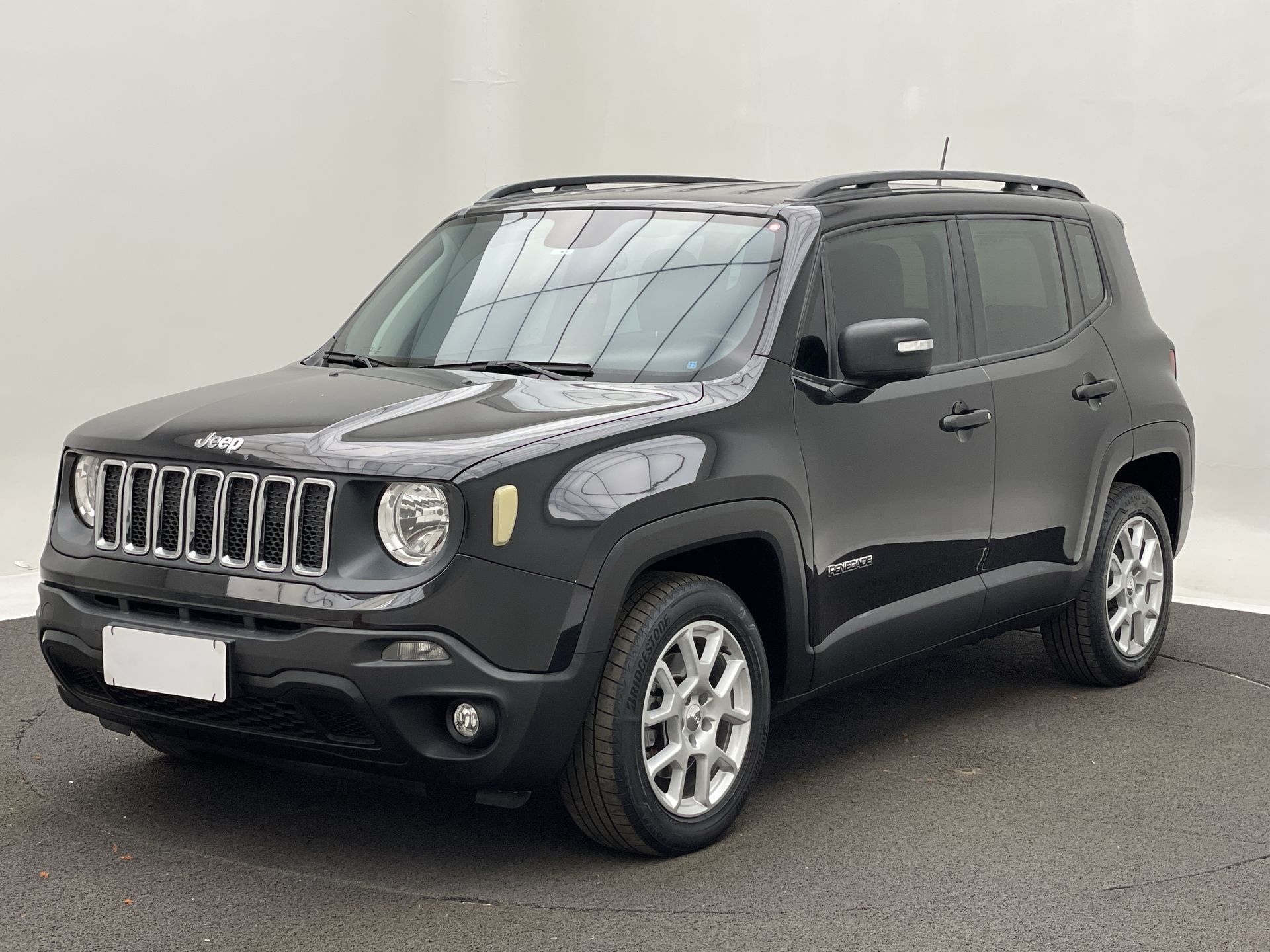 Renegade Sport 1.8 4x2 Flex 16V Aut.