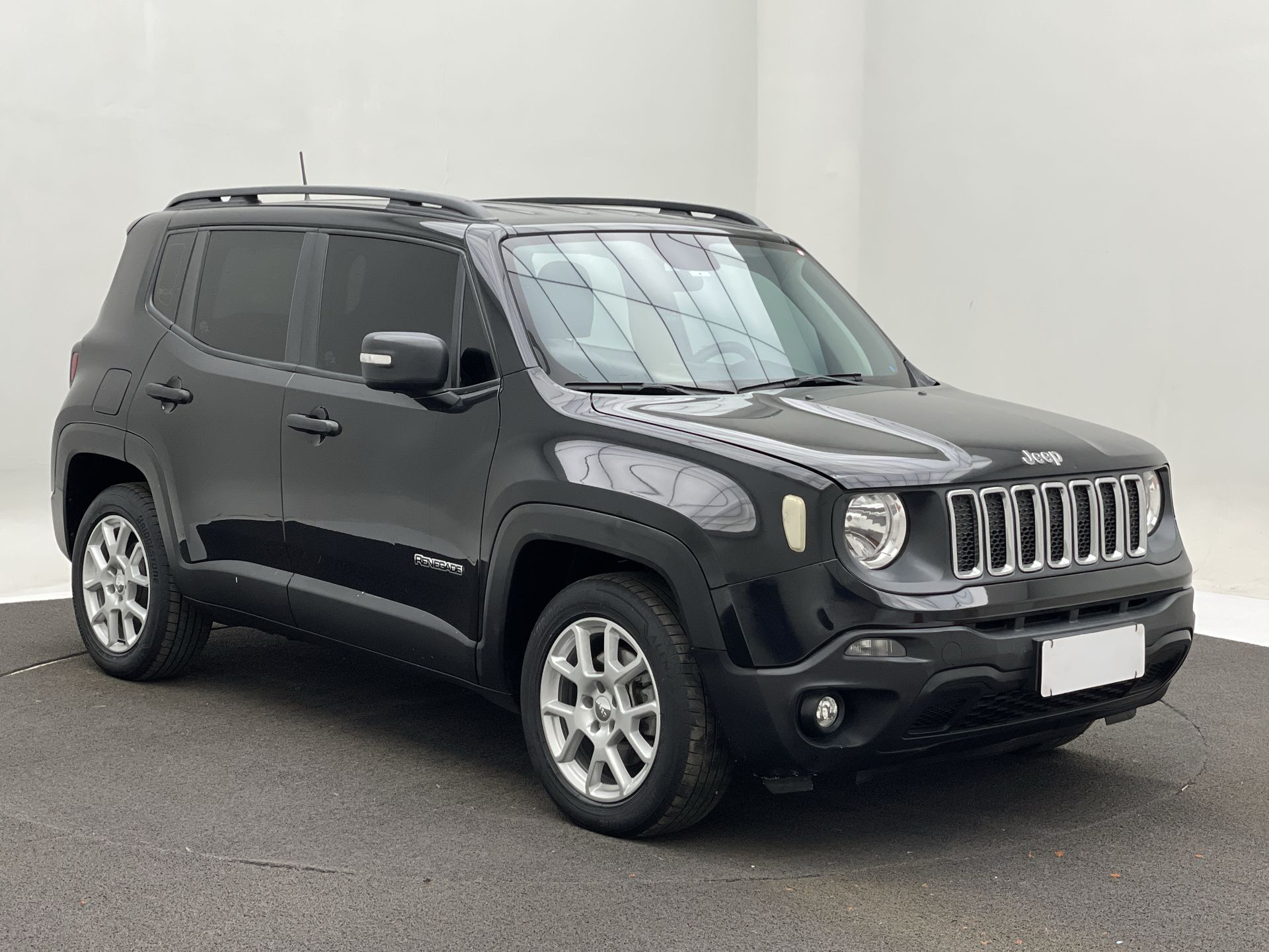 Renegade Sport 1.8 4x2 Flex 16V Aut.