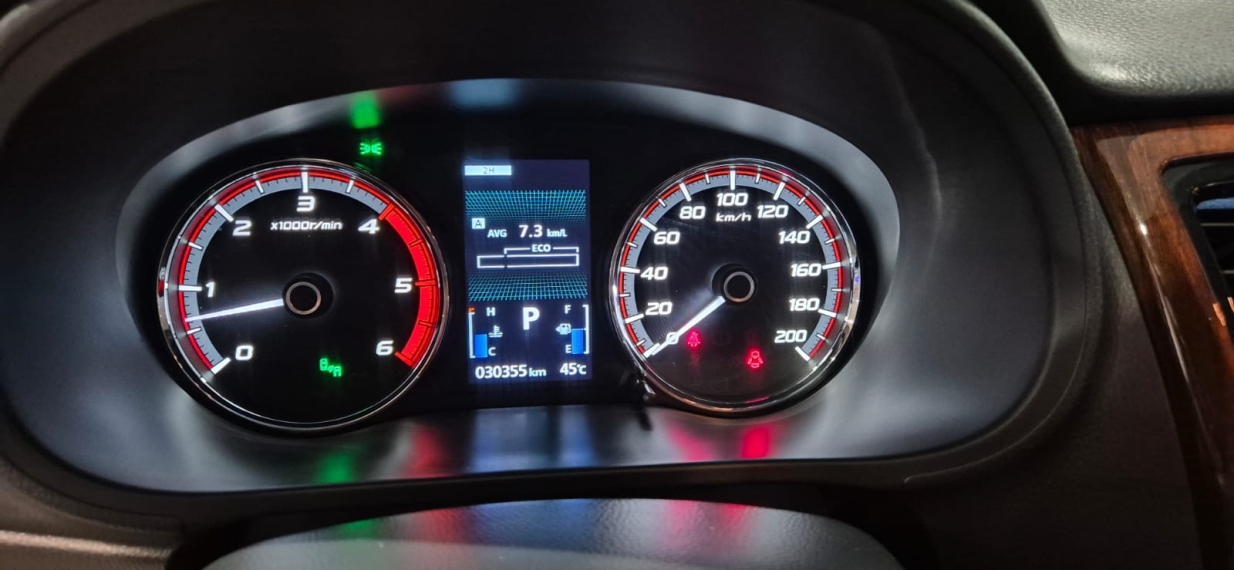 Mitsubishi-L200 TRITON-2.4 16V TURBO DIESEL SPORT HPE-S TERRA CD 4P 4X4 AUTOMÁTICO