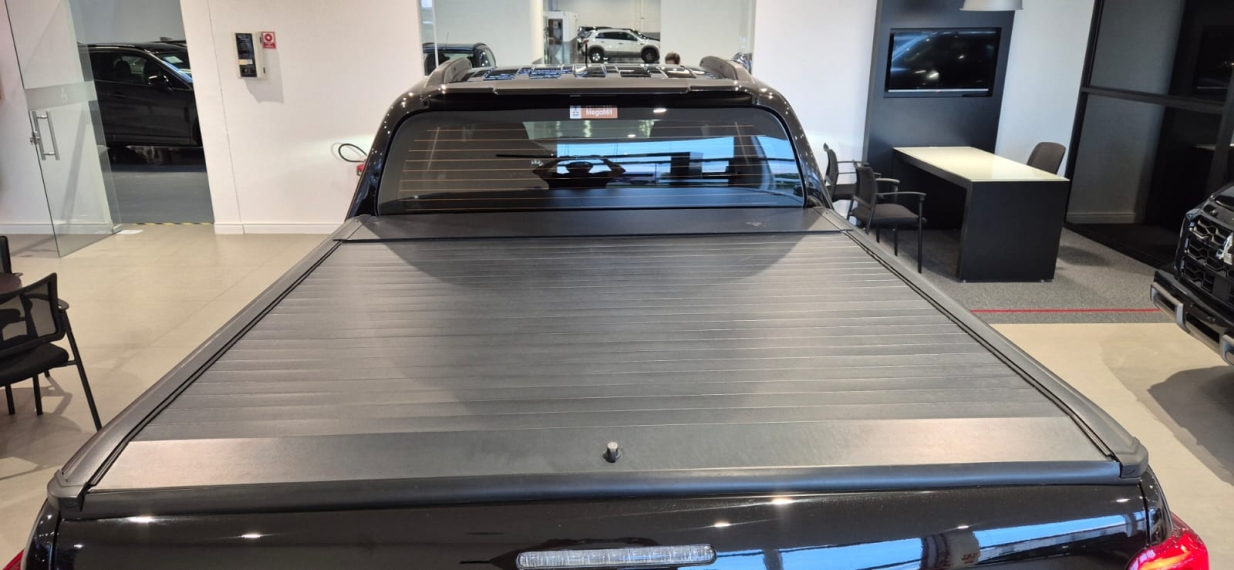 Mitsubishi-L200 TRITON-2.4 16V TURBO DIESEL SPORT HPE-S TERRA CD 4P 4X4 AUTOMÁTICO