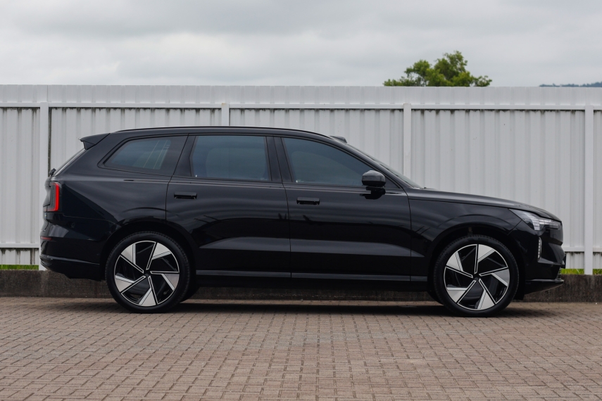 Volvo-EX90-P8 RECHARGE TWIN ELECTRIC PERFORMANCE ULTRA AWD