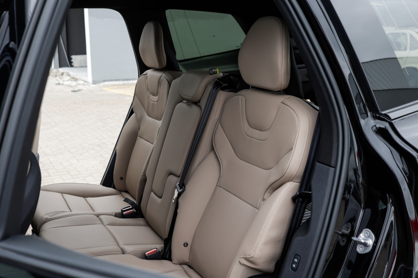 Volvo-EX90-P8 RECHARGE TWIN ELECTRIC PERFORMANCE ULTRA AWD