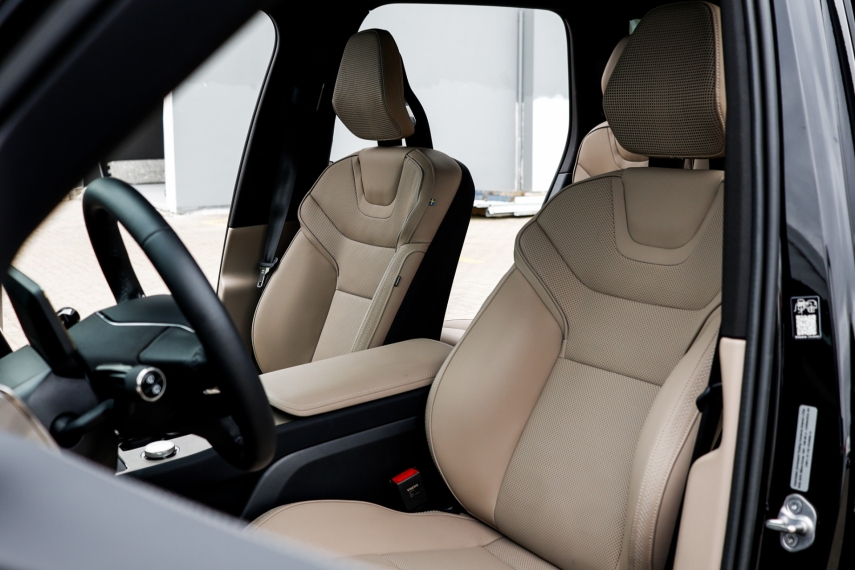 Volvo-EX90-P8 RECHARGE TWIN ELECTRIC PERFORMANCE ULTRA AWD