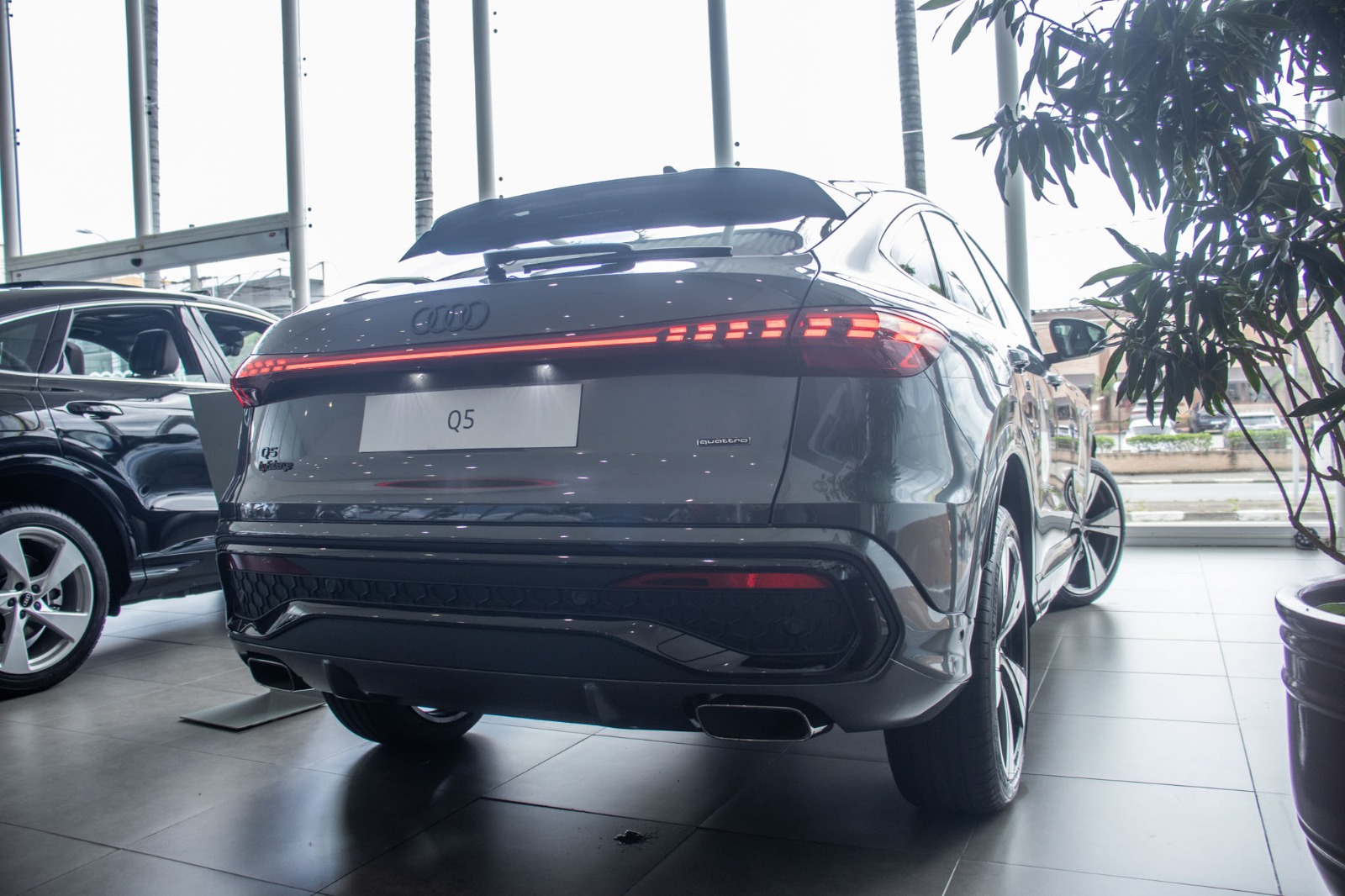 Audi-Q5-Q5 Sportback S-Line 2.0 TFSI Quat.S-Tron