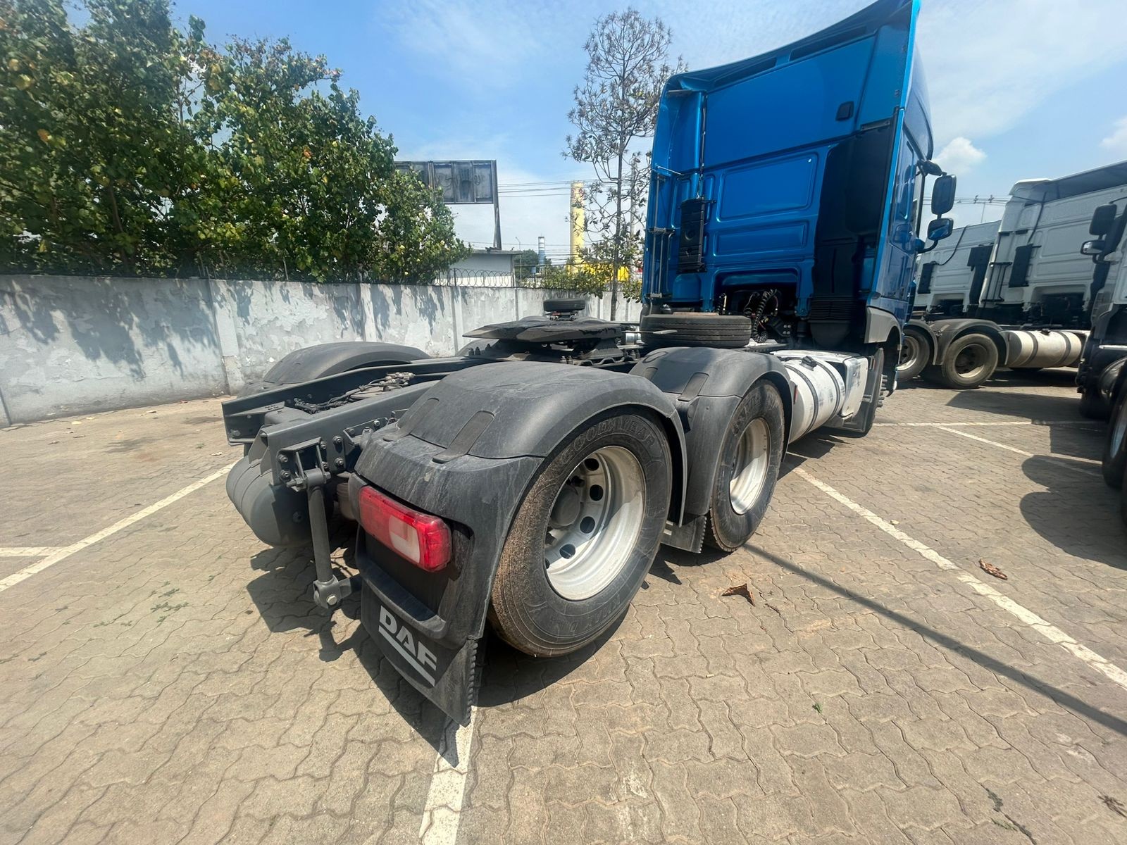 DAF-XF-XF FTS480 6x2 Super Space Cab (Die.)(E6)