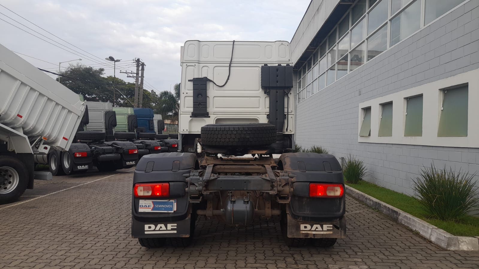 DAF-XF-XF 105 FT 460 4x2 (diesel)(E5)