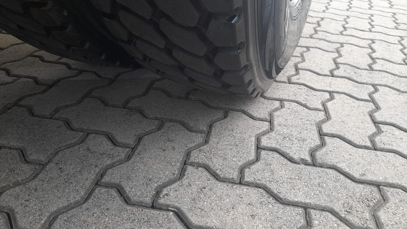 DAF-XF-XF 105 FT 460 4x2 (diesel)(E5)