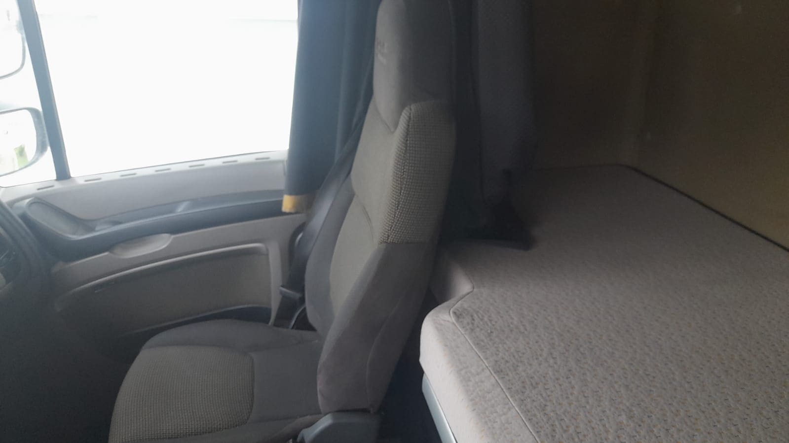 DAF-XF-XF 105 FT 460 4x2 (diesel)(E5)