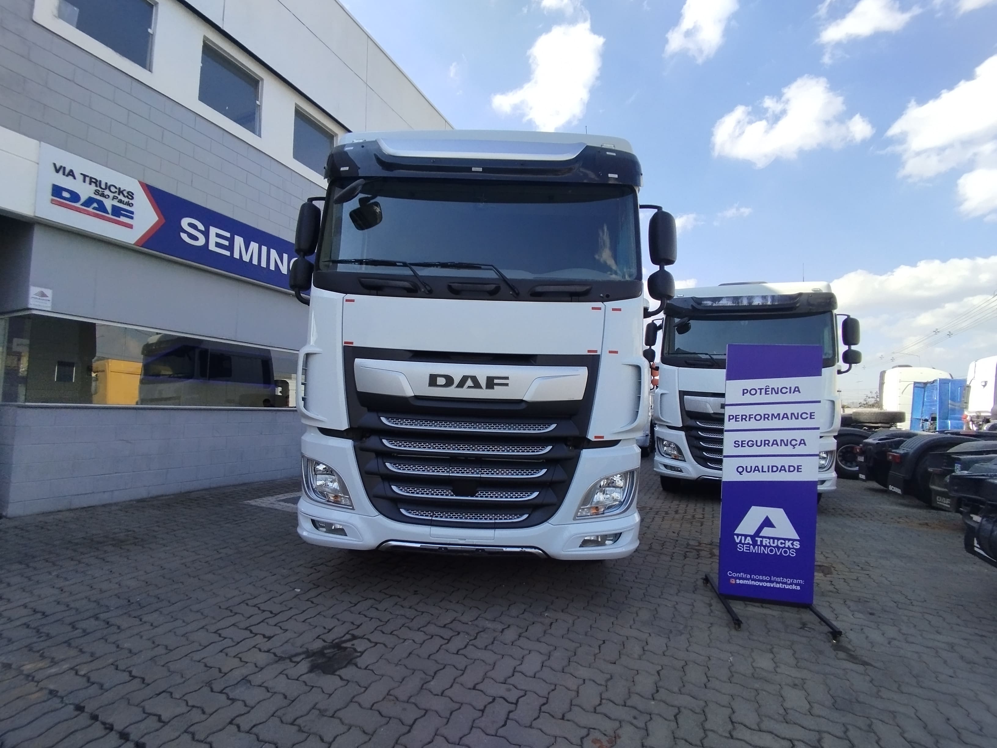 XF FTS480 6x2 Space Cab (diesel)(E5)