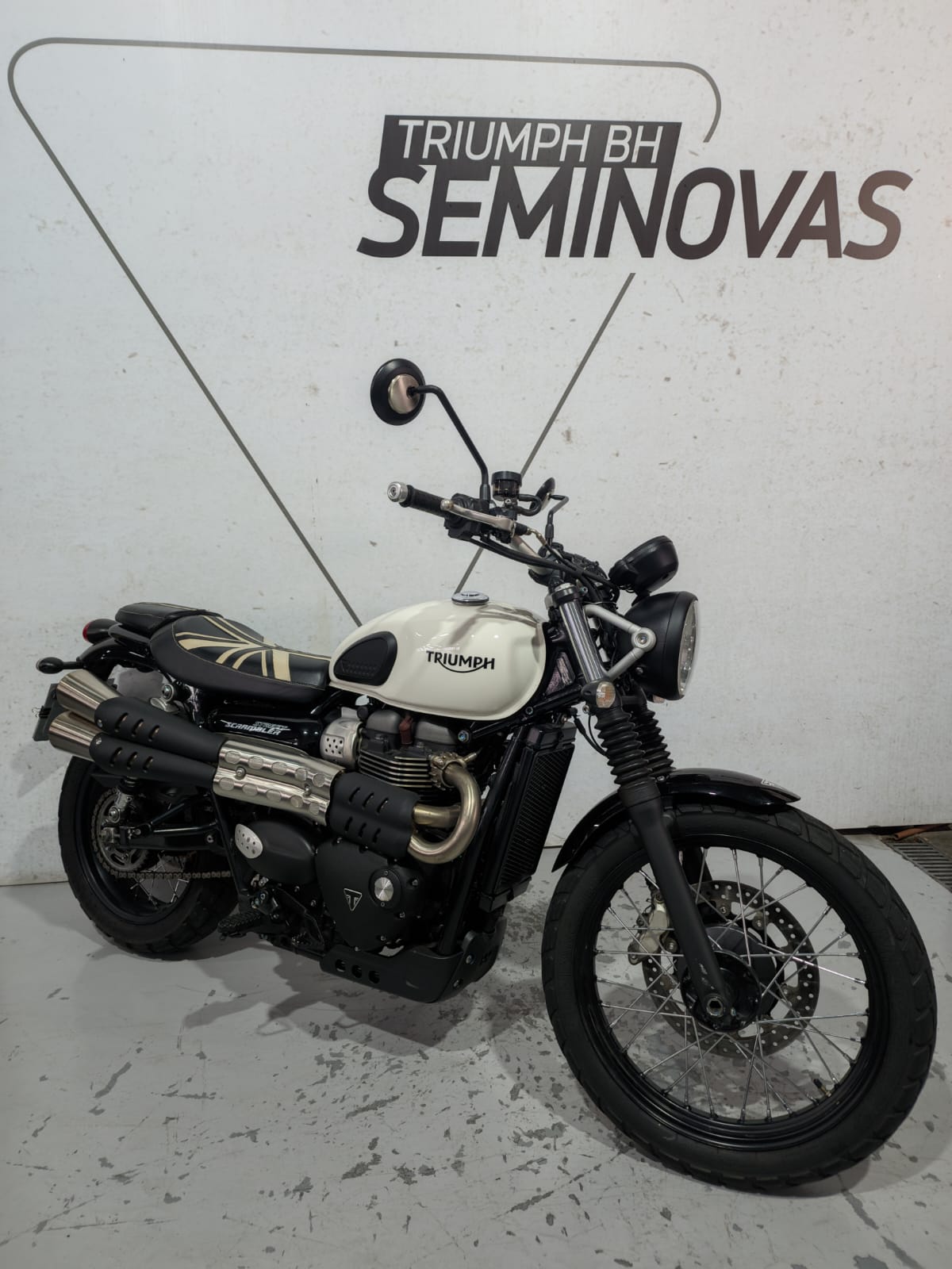 TRIUMPH-STREET-STREET SCRAMBLER 900cc